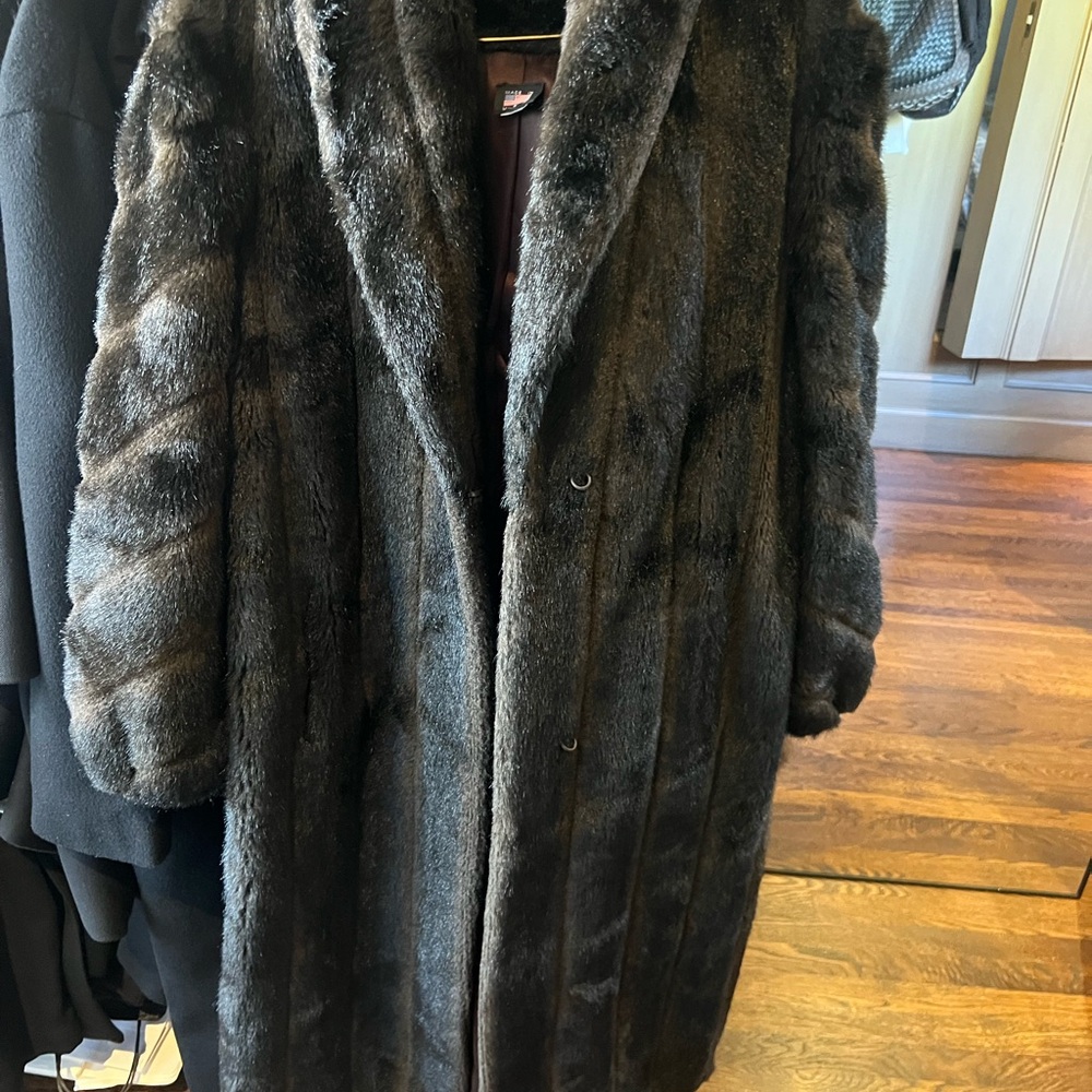 Luxurious Faux Fur Coat - brownish Black mob wife style
